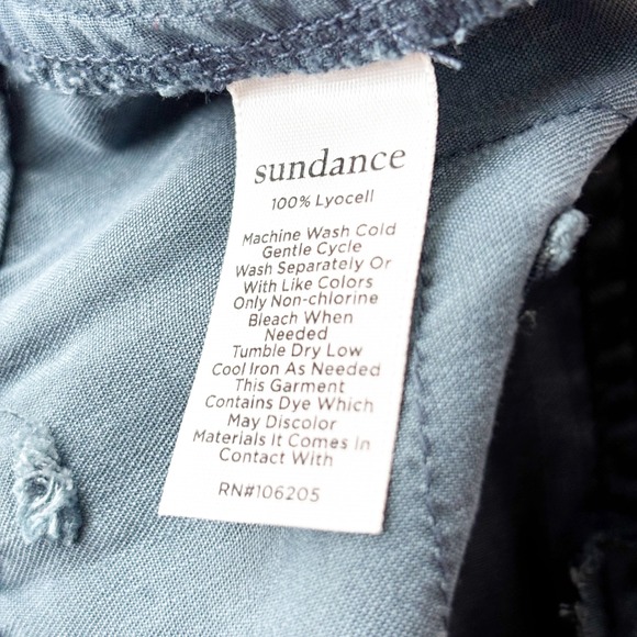 Sundance Women Size 10 Blue Chambray Cargo Shorts Cuffed Drawstring Waist - Picture 9 of 10